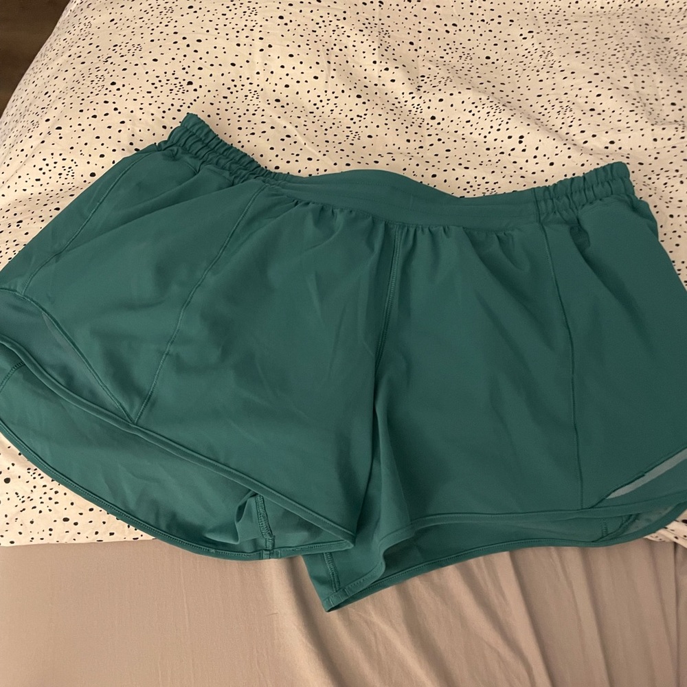 Lululemon hottie hot short